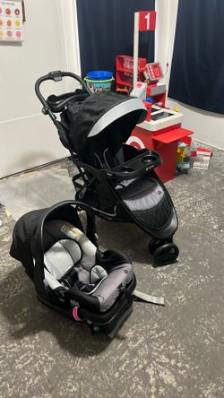Baby stroller and car seat (pickup in Escondido)