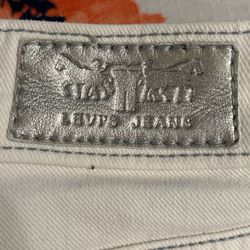 Women’s Levi’s White Jeans