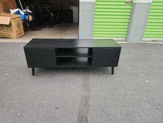 Tv Stand 2 Feet by 5 Feet 