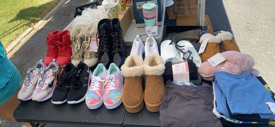Shoes/clothes