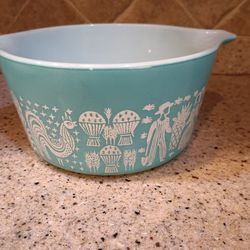 Vintage Pyrex Butter print Casserole Dish (Small)