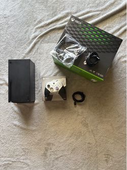 Xbox X and elite controller
