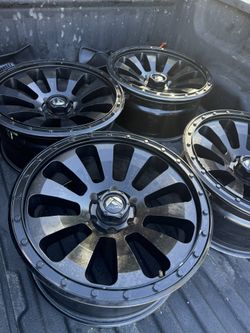 20” Fuel 6 Lug W/Sensors