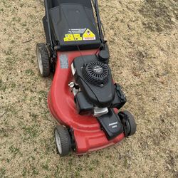 JONSERED. AWD.  Commercial husqurvna