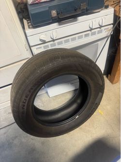 Tire cooper 275/60R20