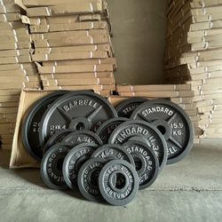 Brand New Cast Iron 300lbs Olympic Weight Set