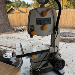 BAND SAW
