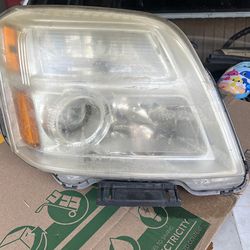 2010 GMC Terrain Original Headlights