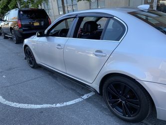 2009 BMW 528i