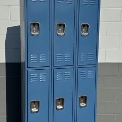 6 Door Blue Metal Lockers EXCELLENT CONDITION 