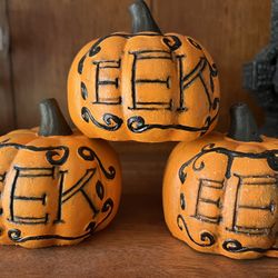 Eek Pumpkins