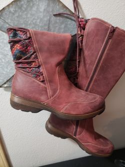 Women's Sz 11 SLIP RESISTANT BOOTS