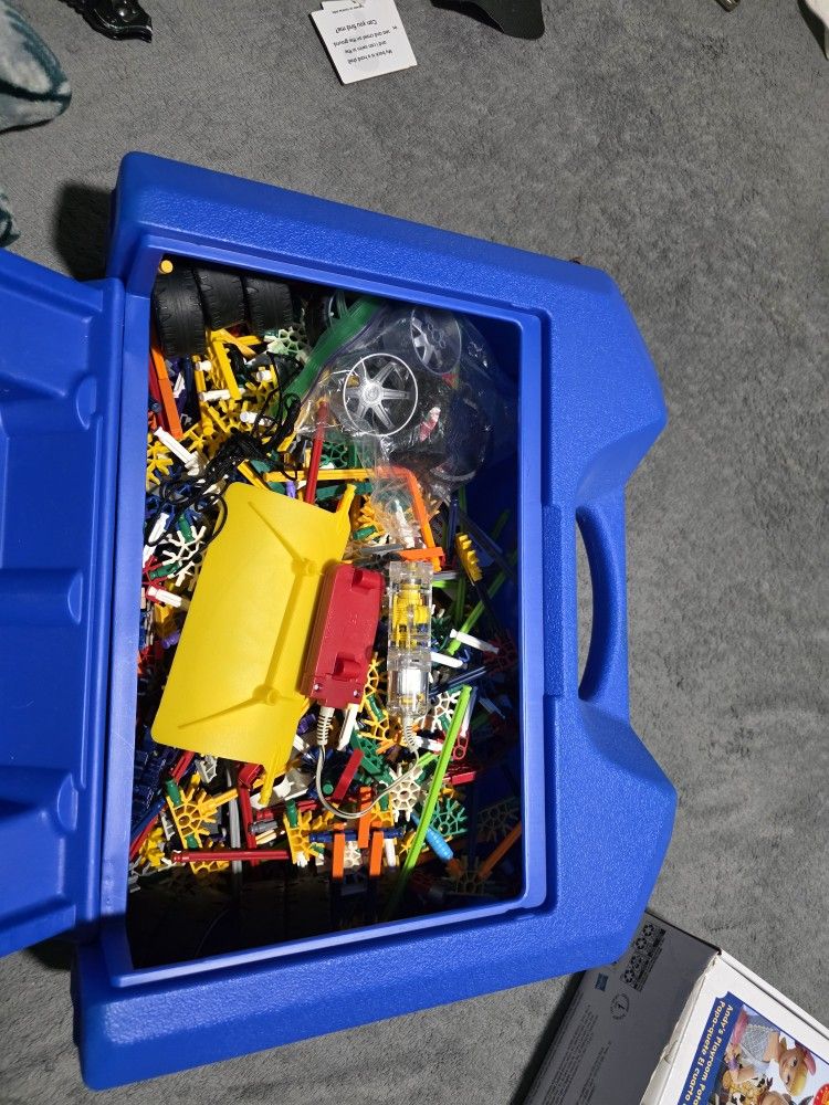 K'nex Building Set Mixed