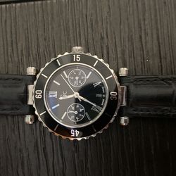 Guess watch good condition
