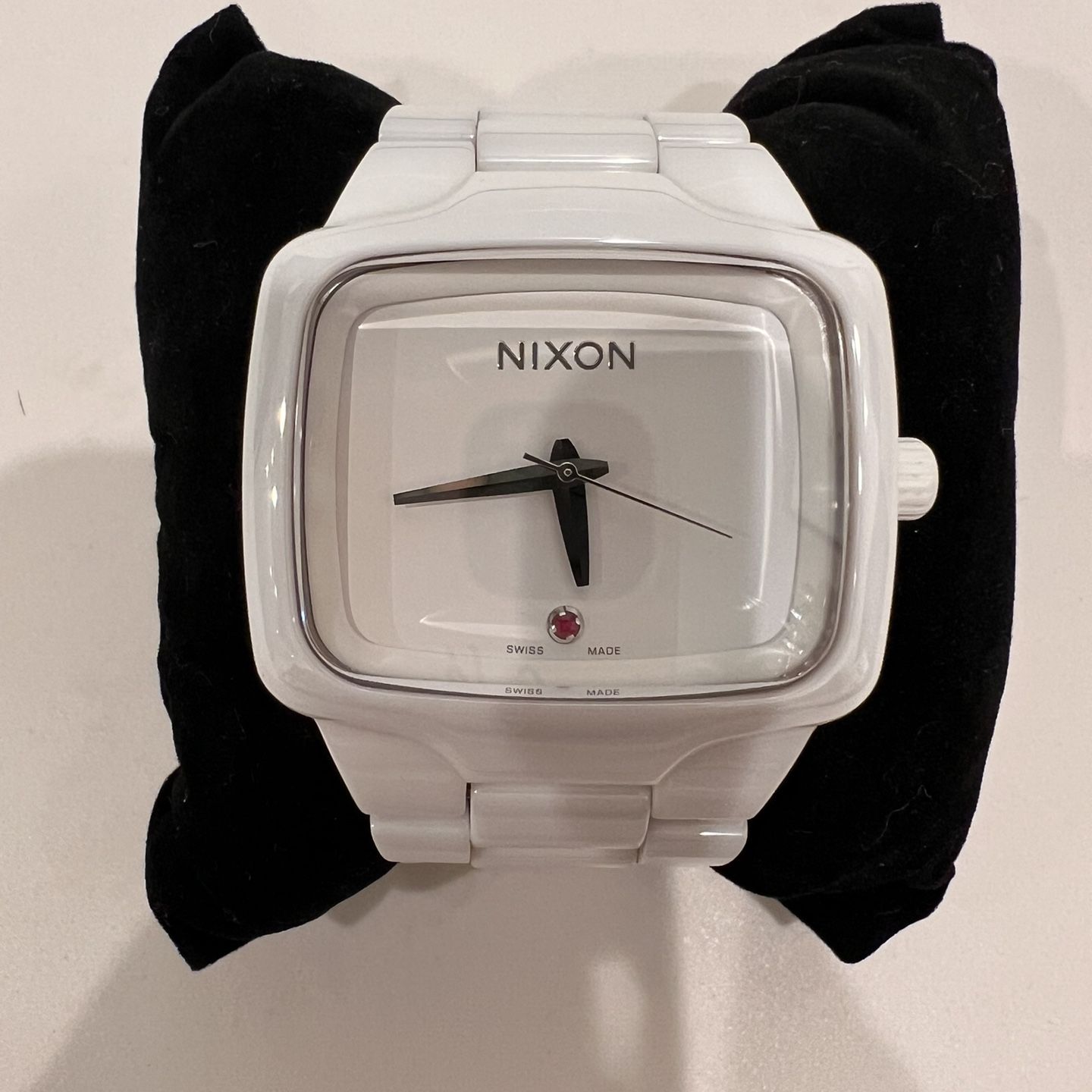 Nixon ceramic cheap player white