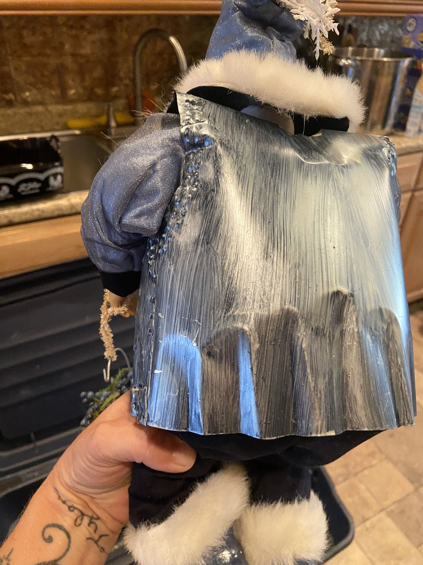 Tin Santa Really Cute Lebanon Pa Pickup