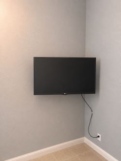 48” LG Flat Screen TV