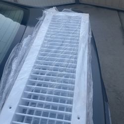 Heavy duty high end supply registers