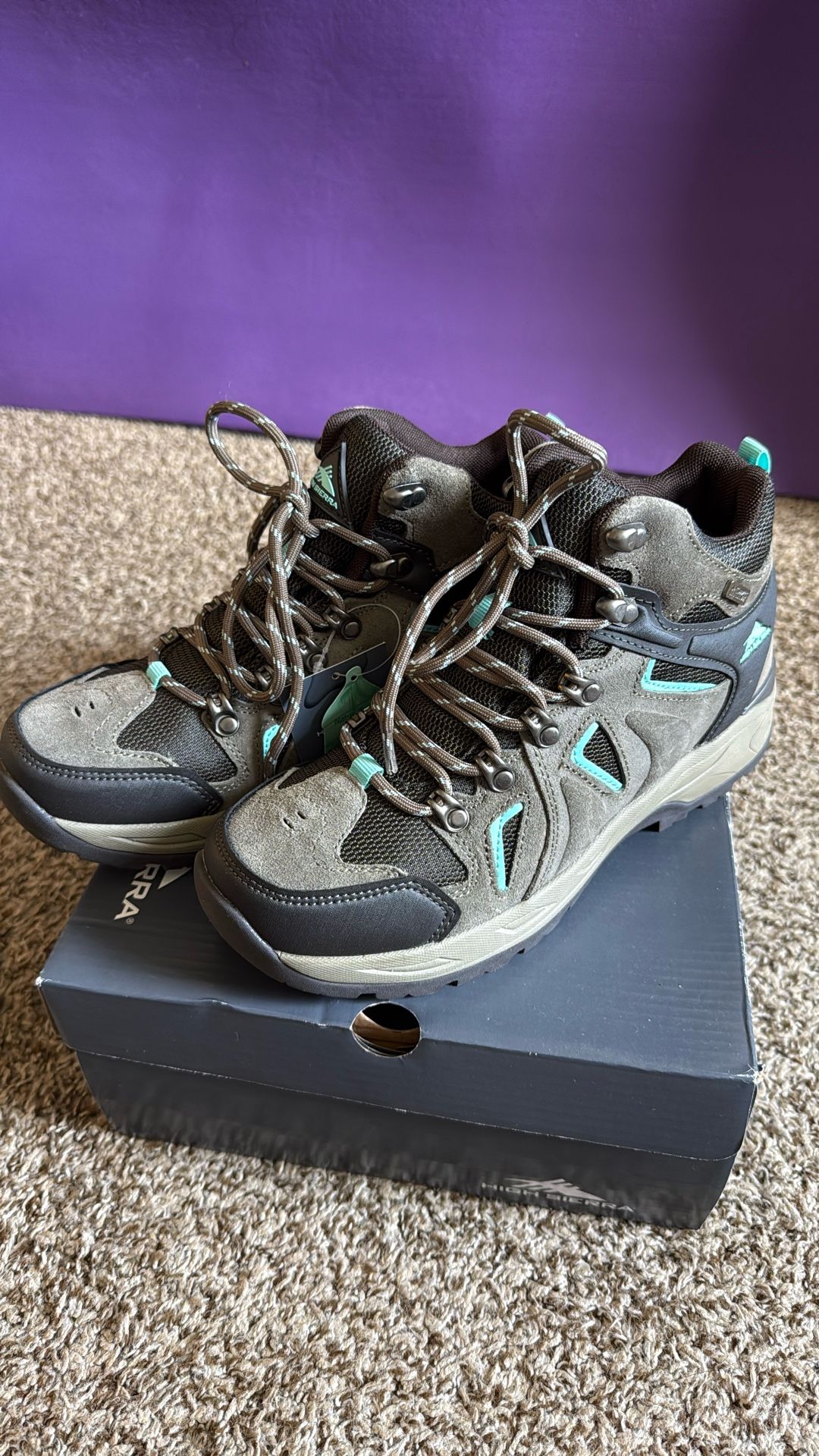 Hiking Boots Womens Brand New