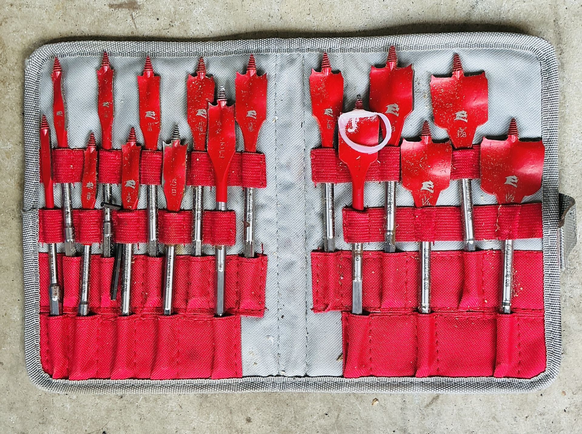 Diablo 16 Pc SPEEDemon Spade Bit Set Like NEW