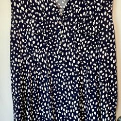 Cocomo Sleeveless Pintuck Blouse Size XL Navy Blue & White Pebbles/Geo Print
