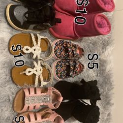Shoes 5c And 6c  HMU!