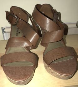 Size 10 Brand new wedges