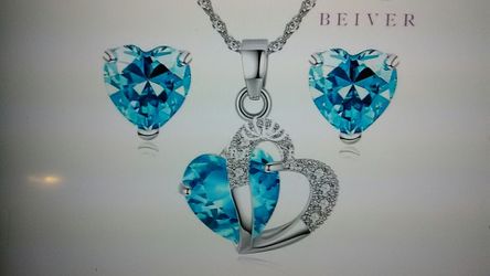 Woman's Earrings and Pendant Necklace Set