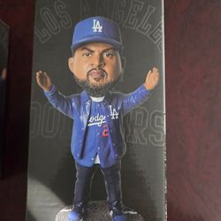 ICE CUBE BOBBLEHEAD