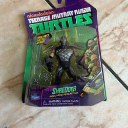 TEENAGE MUTANT NINJA TURTLES ACTION FIGURE