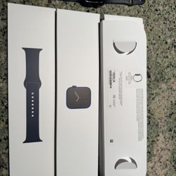 Apple Watch Series 6 40mm Blue Aluminum Case Deep Navy Sport Band
