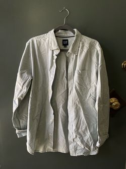 Gap size M button up