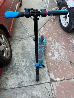 Swagtron Swagger 8 Scooter Eléctrico Plegable para Niños Ligero 250 W Motor Silencioso Arranque Rápido Control de Crucero 15 MPH UL 2272 Certificado I