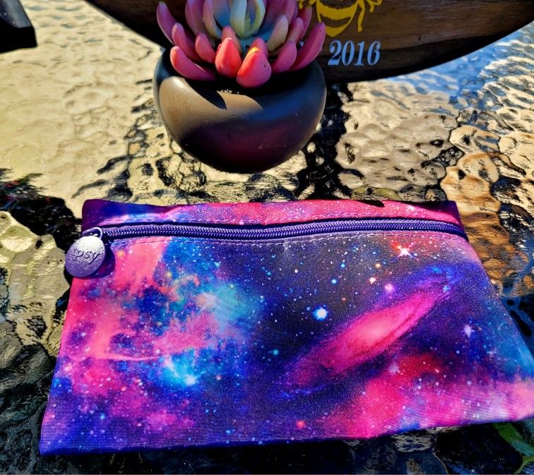 Ipsy Galaxy Print Women's Makeup Bag