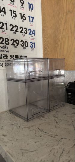 Acrylic organizer storage