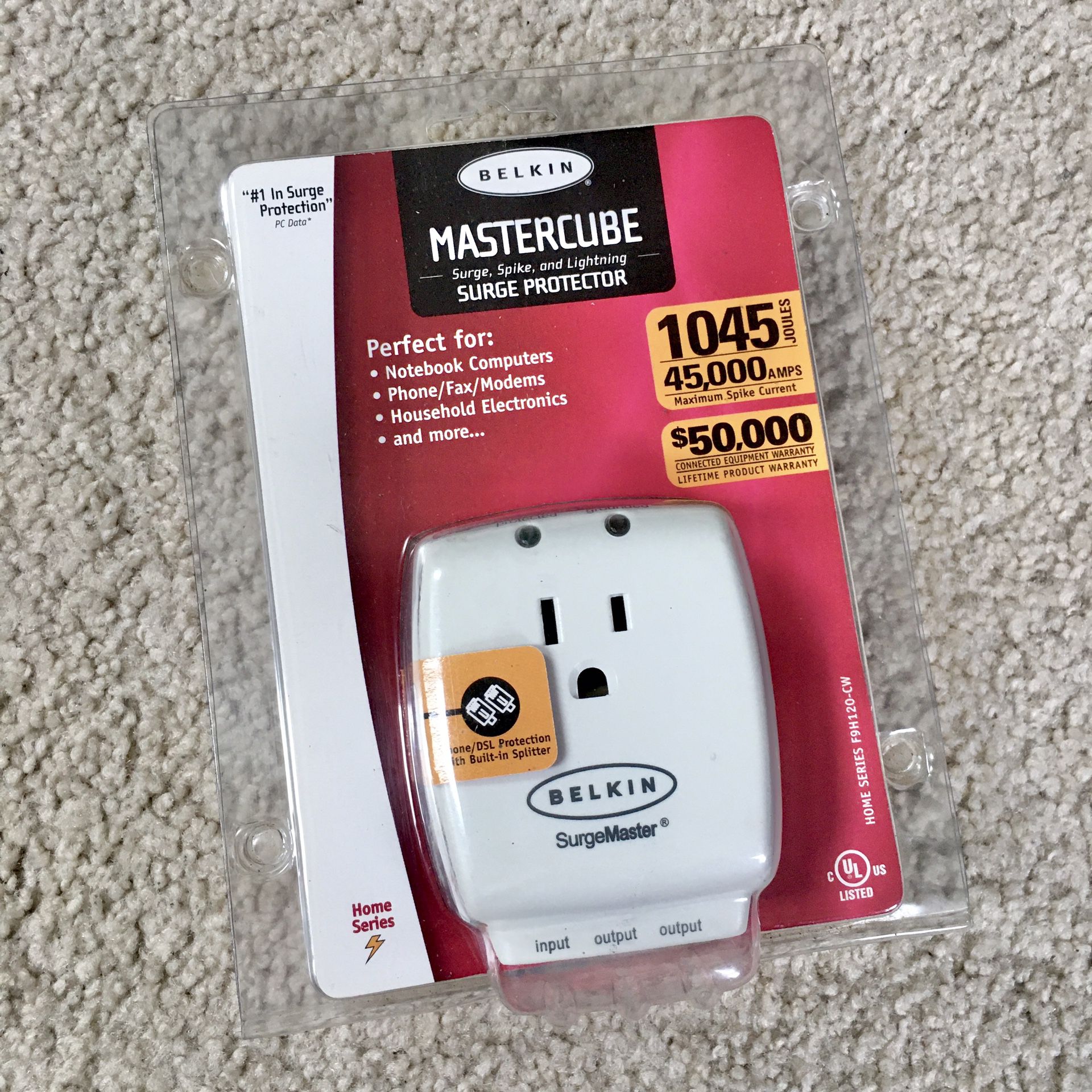 Belkin MasterCube Surge Protector Home Series F9H120-CW - NEW AND SEALED!!
