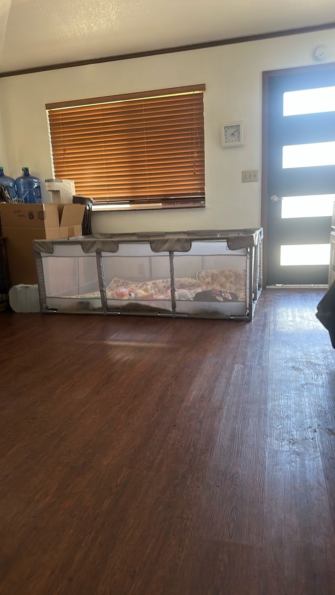 Infant playpen 