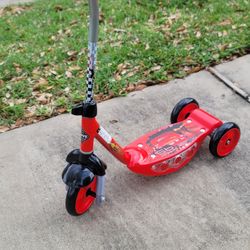 Boy Scooter Lightning McQueen