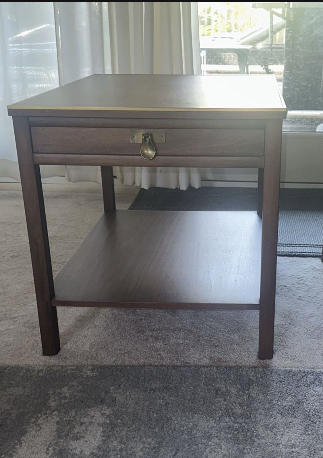 SET OF 2 End tables GRAND RAPIDS