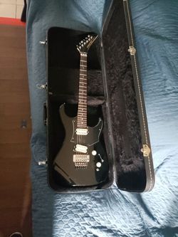 1987 Kramer Focus 1000 1977 Demagio Pick Ups. With Case