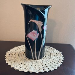 Black Vase With Calla Lillies