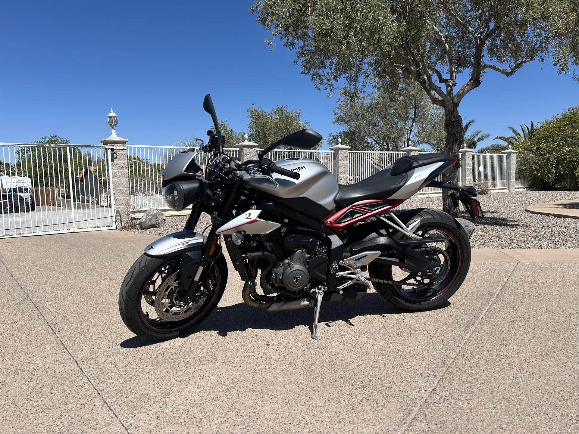 2018 Triumph Street Triple R