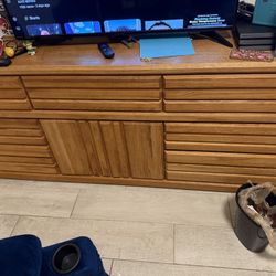 Solid Wood 7 Drawer Dresser With Cabinet 