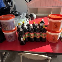 Yarda Sale. Viernes y Sabado. Muchas cosas Differentes