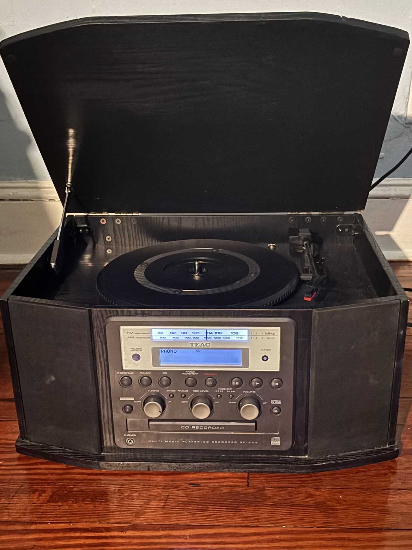 Teac GF-350 Multi Music player/ CD/ Recorder 