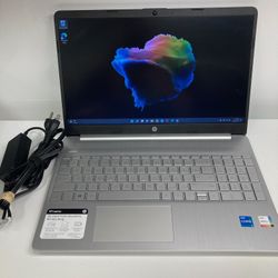 HP 15-dy2095wm 15.6” Intel Core i5-1135G7 8GB RAM 256GB SSD Laptop With Charger