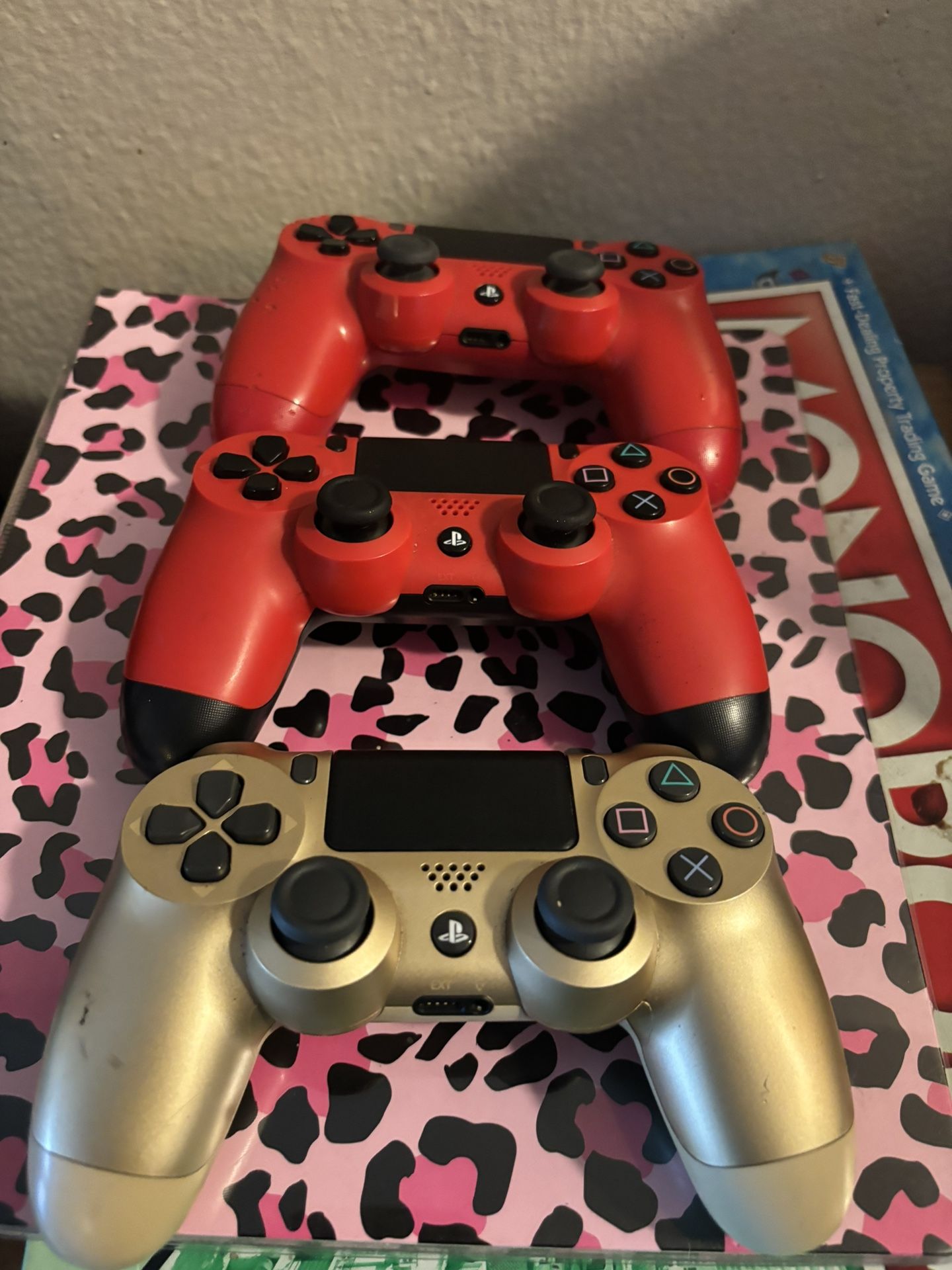 PS4 Controllers 