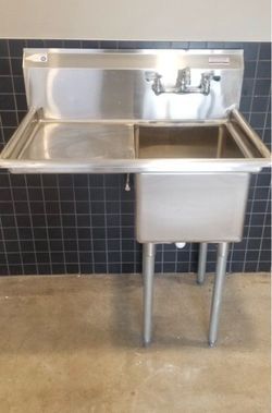 Stainless steel sink