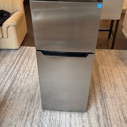 Danby Refrigerator DCRD042C1BSSDB