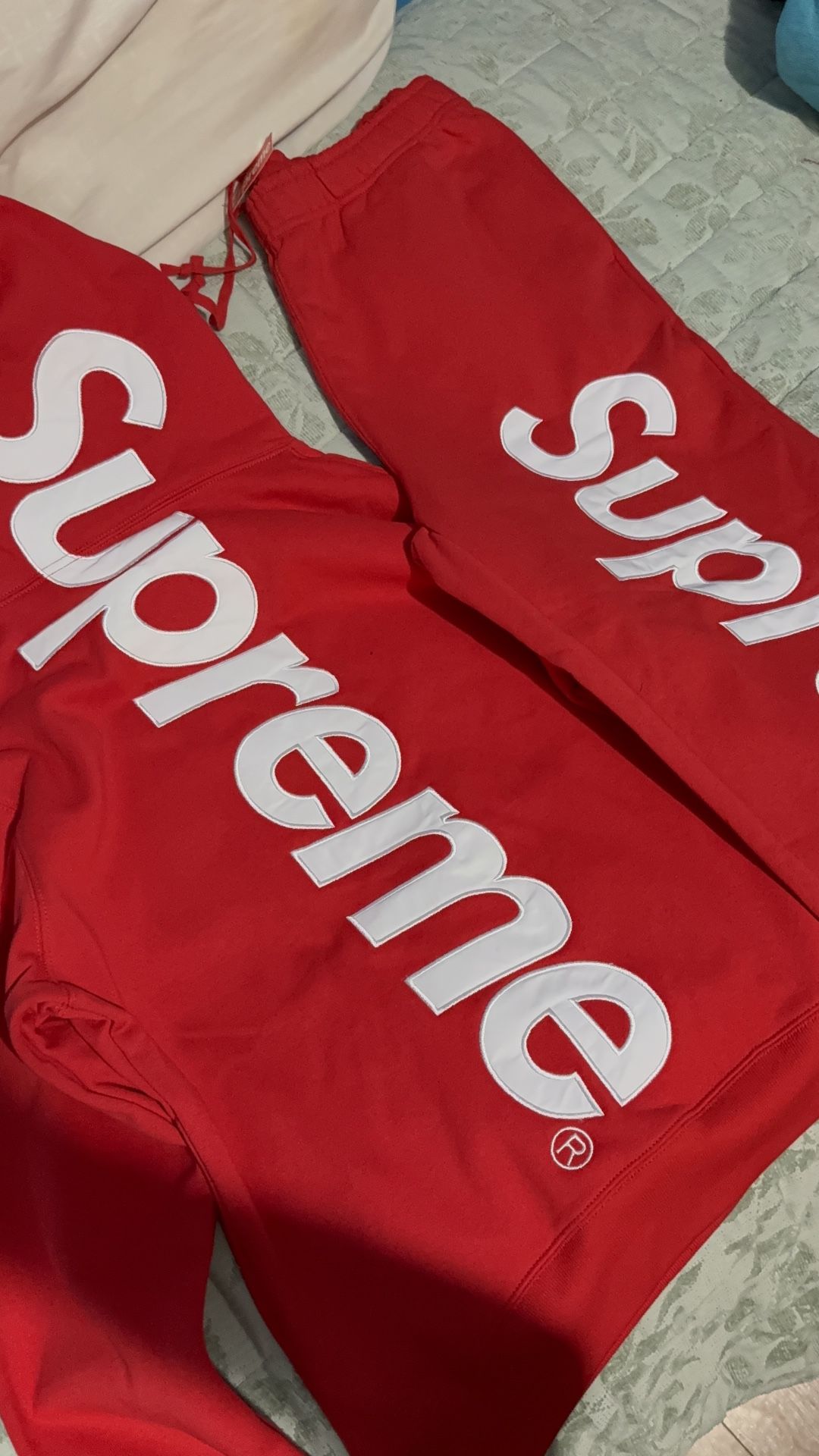 Supreme Sets